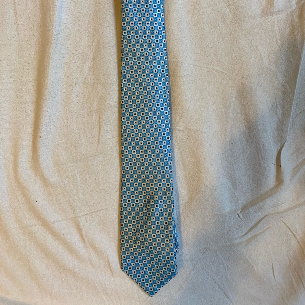 Izod tie